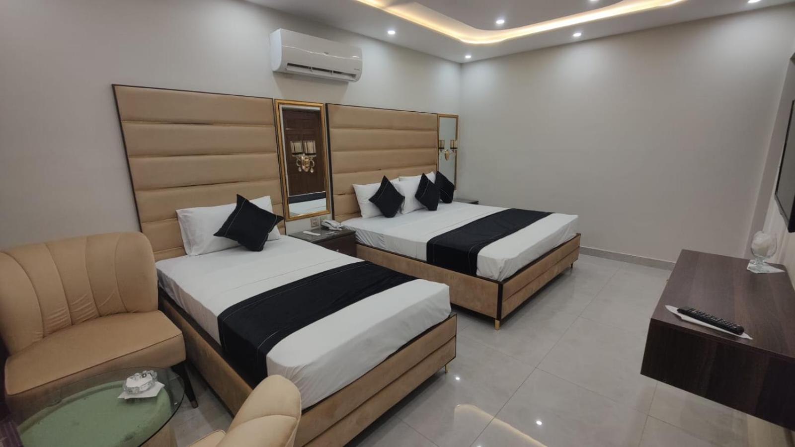 Hotel White Season Gulberg Lahore Extérieur photo
