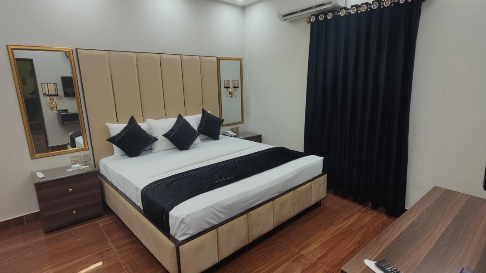 Hotel White Season Gulberg Lahore Extérieur photo